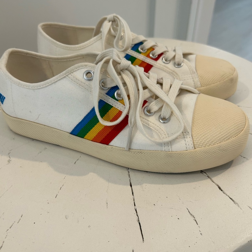 Gola sneakers